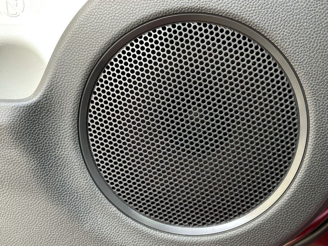 Mitsubishi Attrage 1200