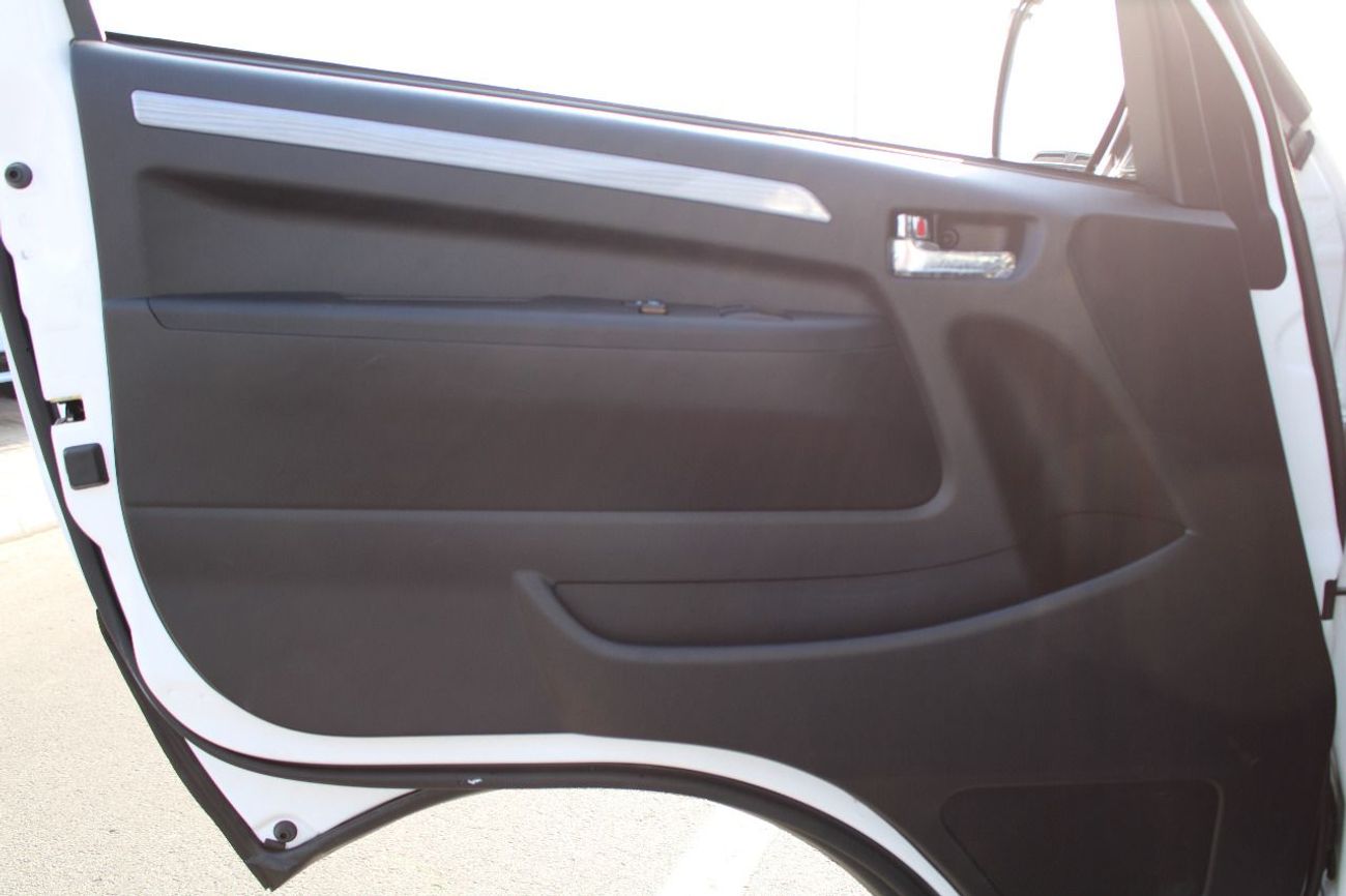 Jincheng Hiace JIANGTIANPAI 2.5L DSL 15 STR HIGH ROOF R5 SERIES MANUAL