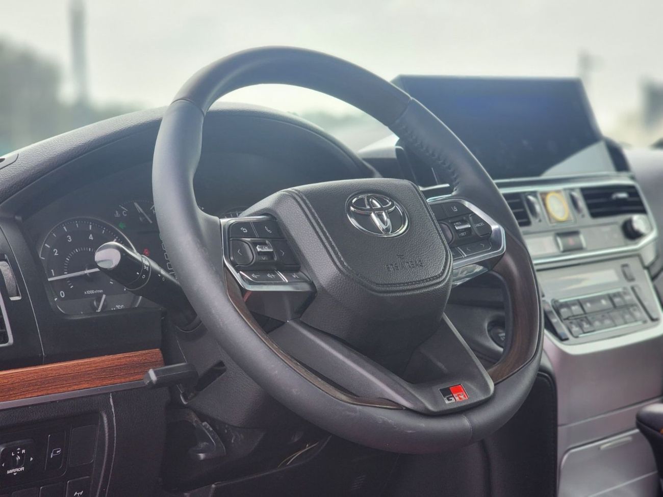 تويوتا لاند كروزر GX.R V6 upgrade 2022