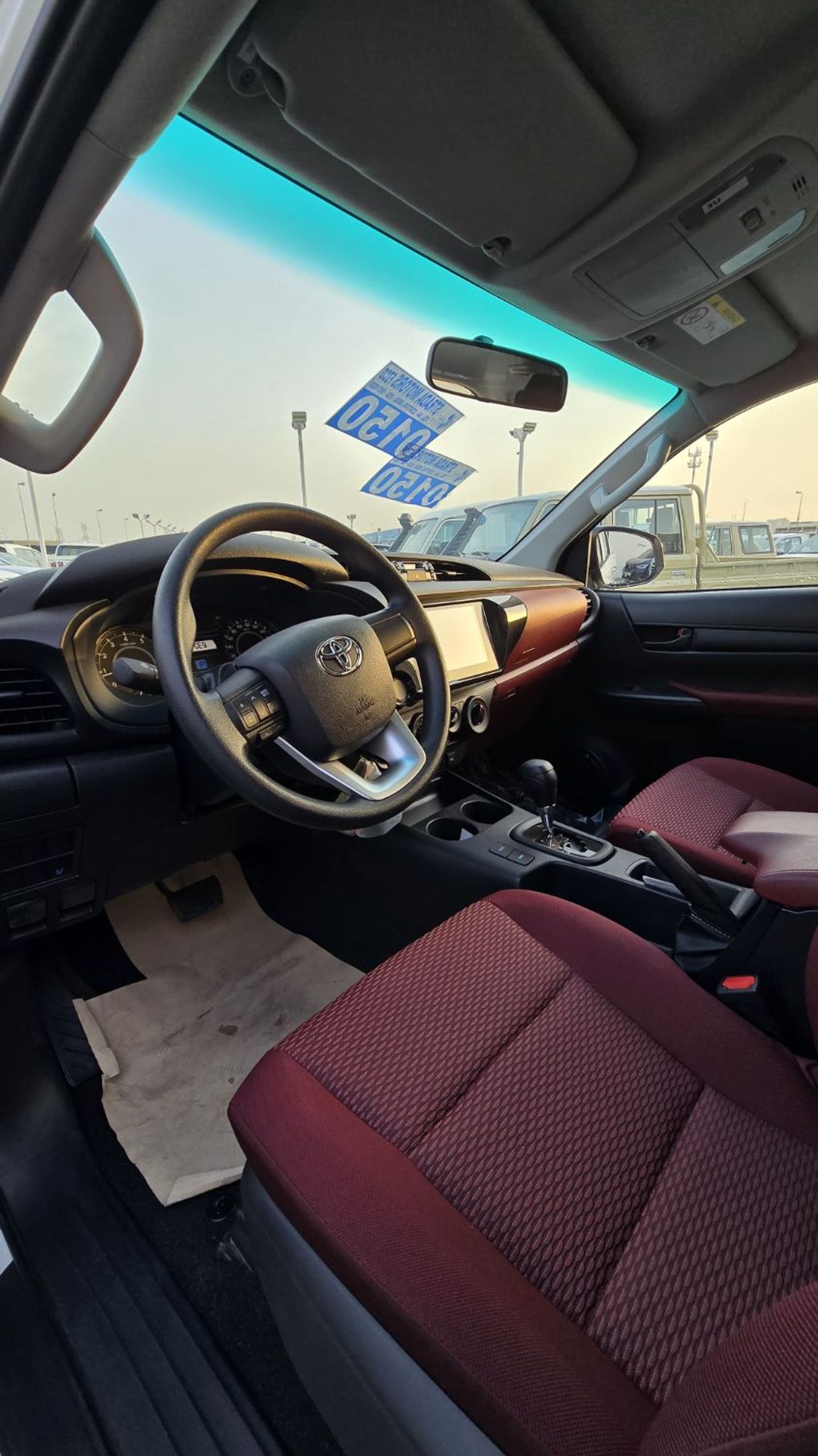 تويوتا هيلوكس GLX 2.7L Double Cab Utility 4WD M/T