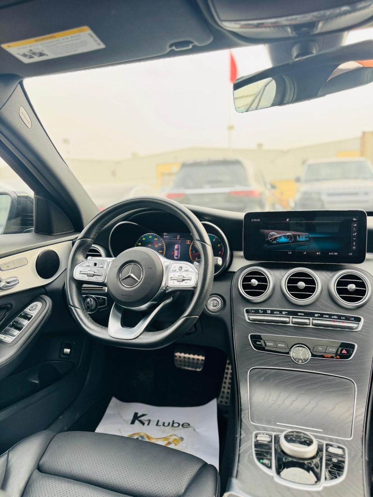 مرسيدس بنز C 300 PREMIUM