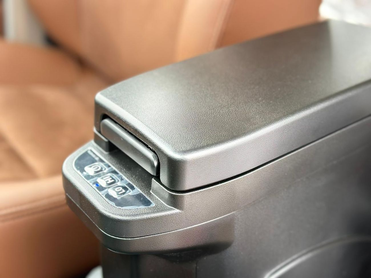 تويوتا لاند كروزر 70 DX 4.0L A/T