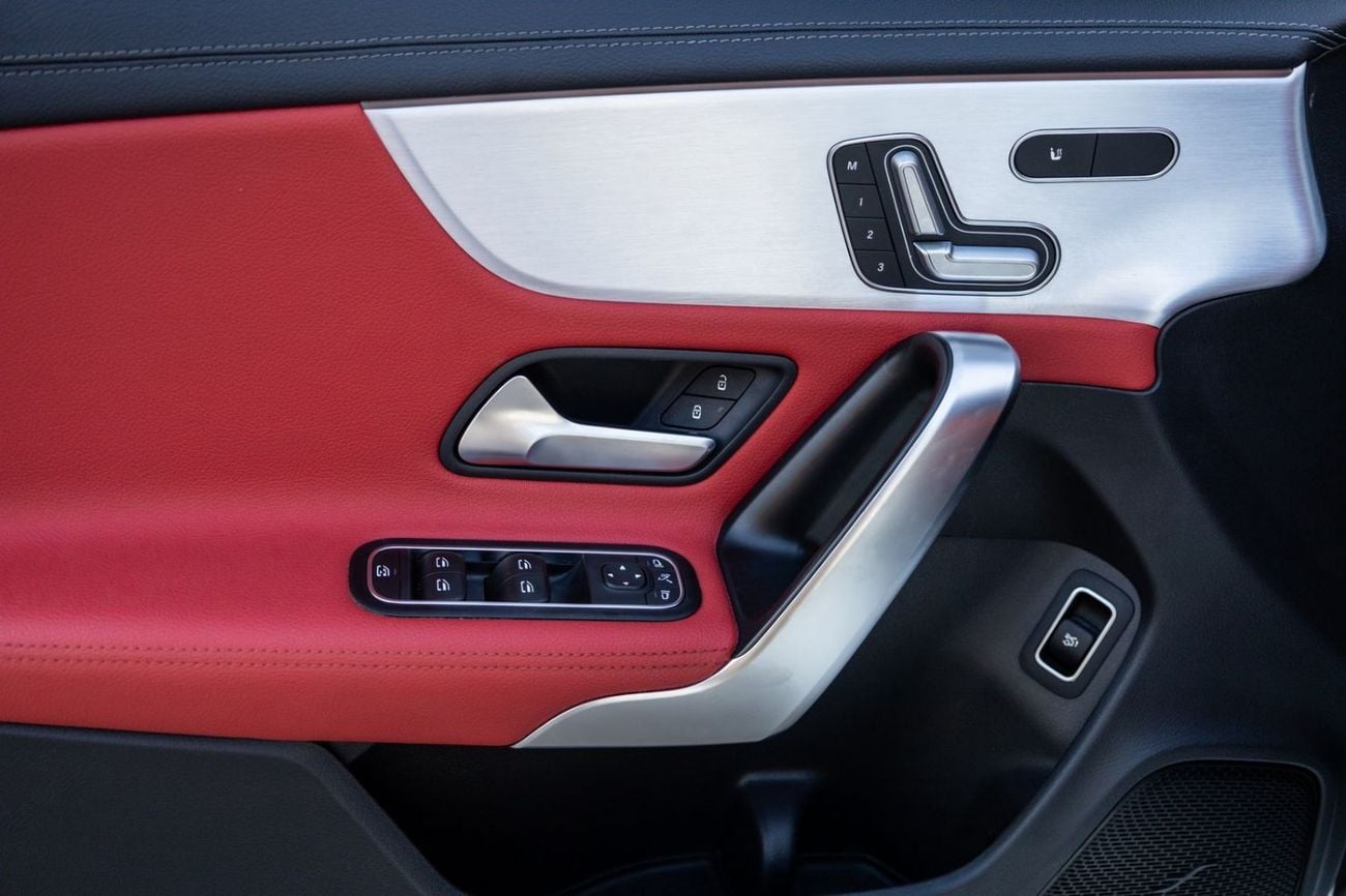 مرسيدس بنز CLA 250 Premium 2.0L