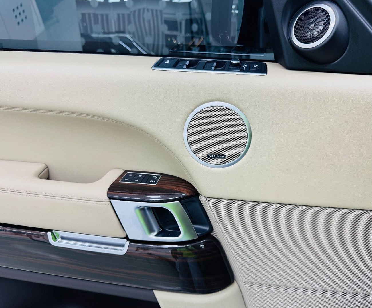 Land Rover Range Rover HSE 5.0L