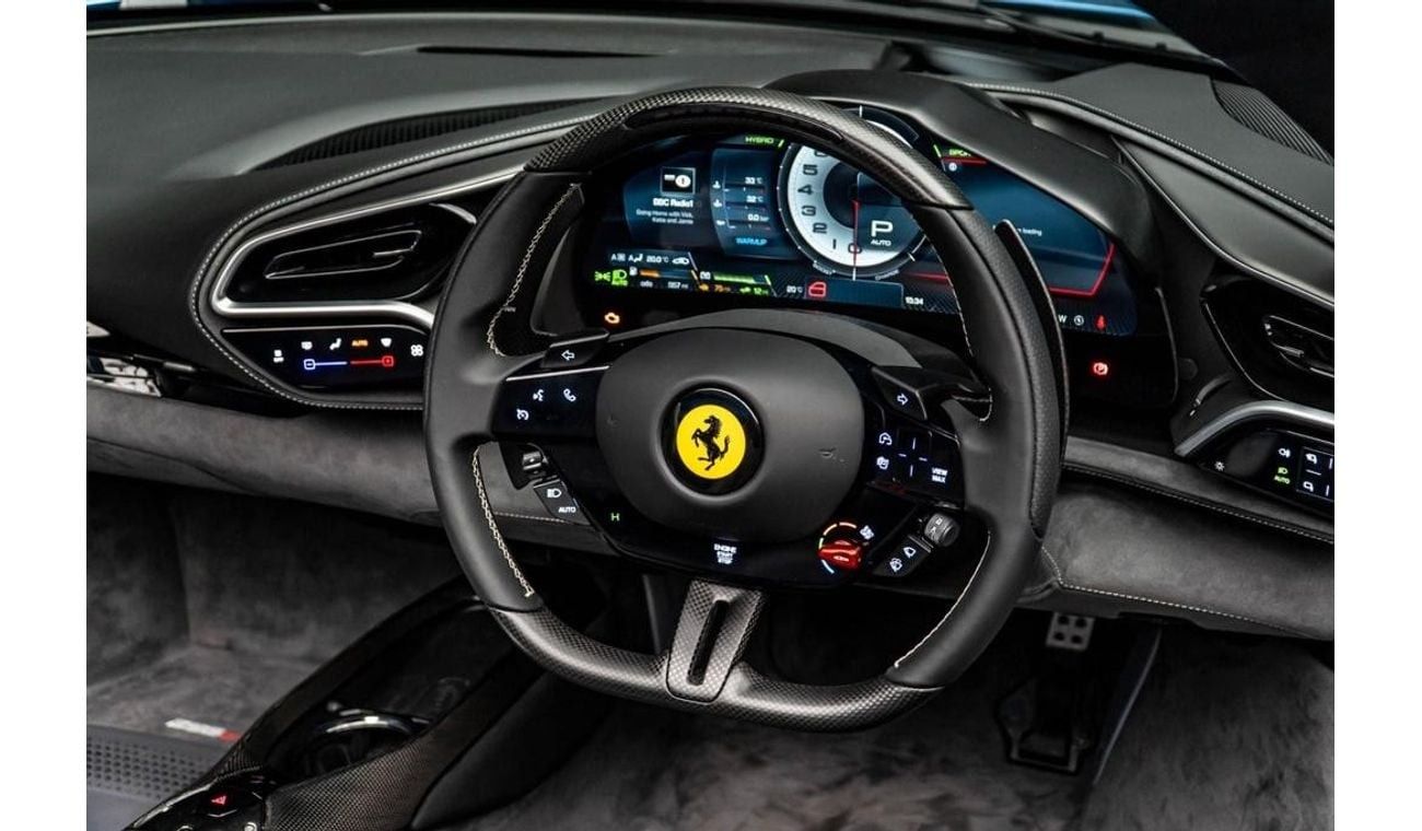 فيراري 296 GTS 3.0T V6 Spider F1 DCT RIGHT HAND DRIVE