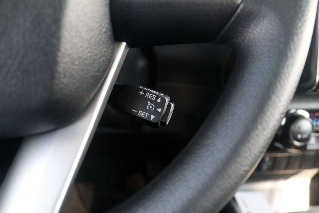 Toyota Hilux 2025 TOYOTA HILUX 4.0 V6 SR5 HIGH OPT **EXPORT ONLY**التصدير فقط خارج الخليج**