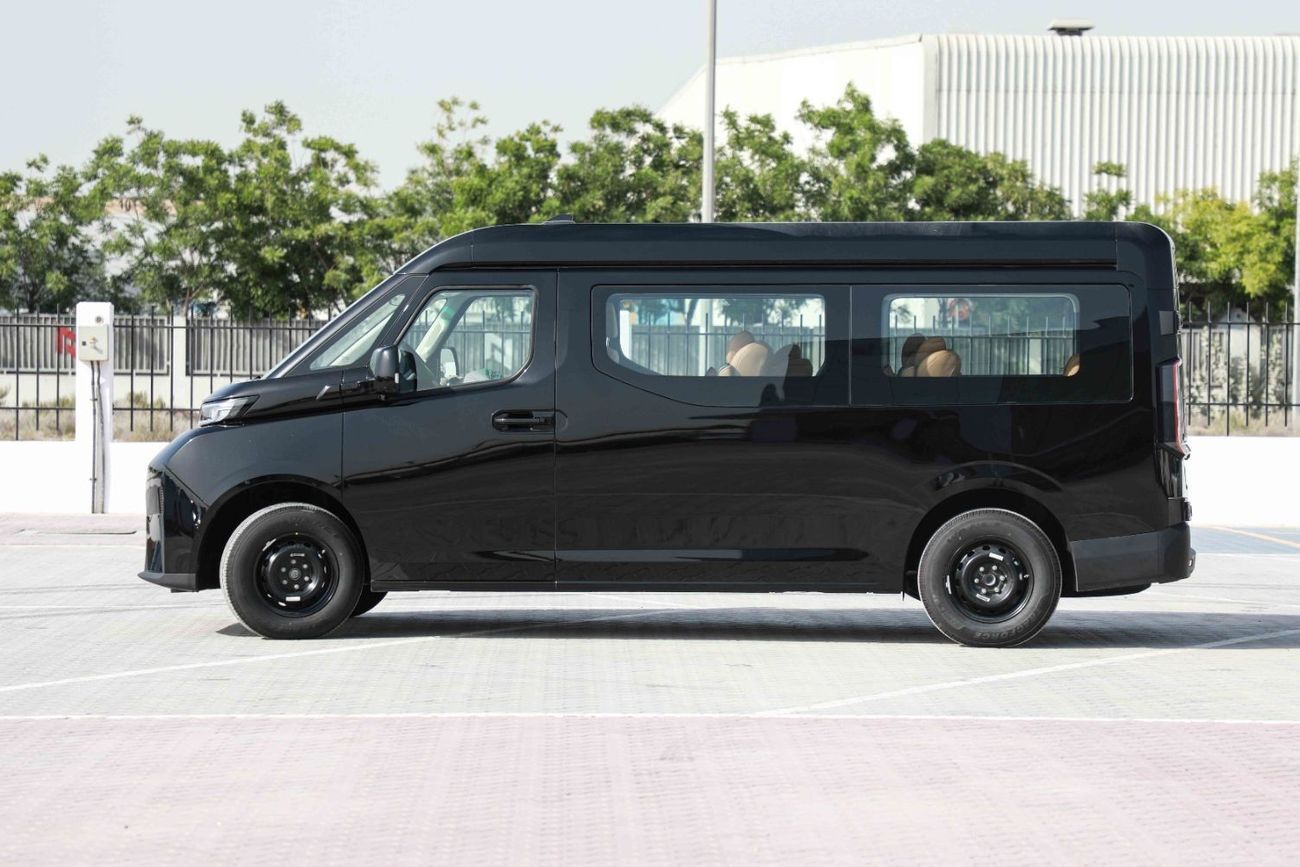 Geely Farizon 2025 Farizon Super Van - Black inside Black | Export Only