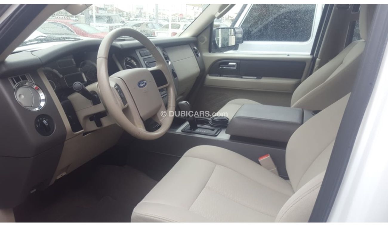 Ford Expedition Ford Expedition model 2013 car prefect condition full service full option low mileage