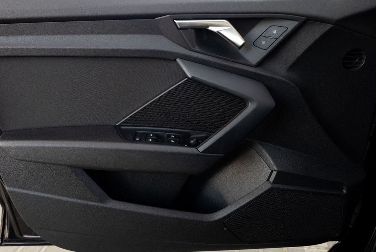 أودي A3 35 TFSI 1.4L Audi A3 35TFSI 2021 GCC under Warranty with Flexible Down-Payment.