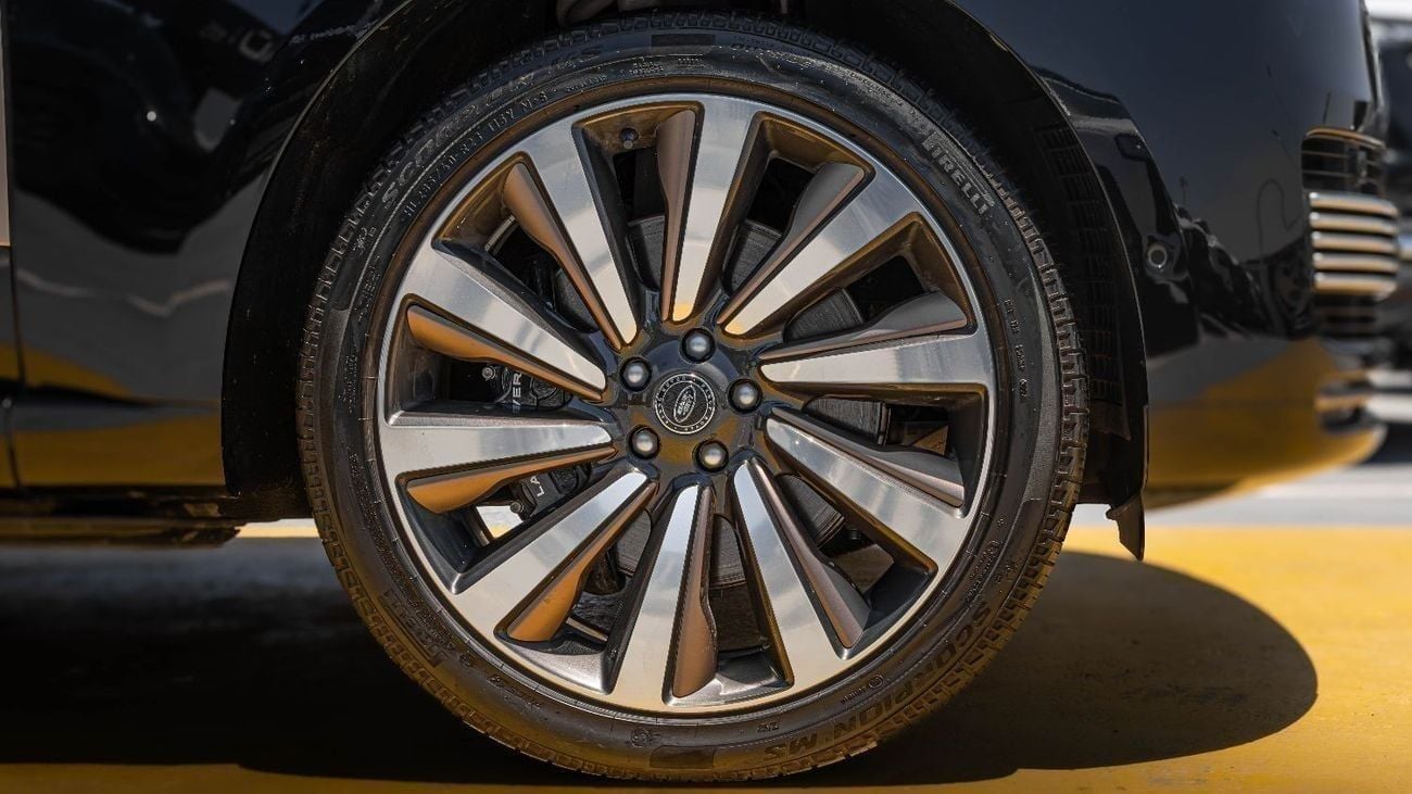 لاند روفر رينج روفر SV P615 SWB 2025 Range Rover P615 SWB | 4.4L Twin-Turbo V8 | 615 PS | Al Tayer Warranty & Service