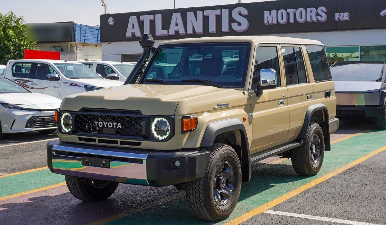 تويوتا لاند كروزر 70 LX 2.8L Diesel A/T
