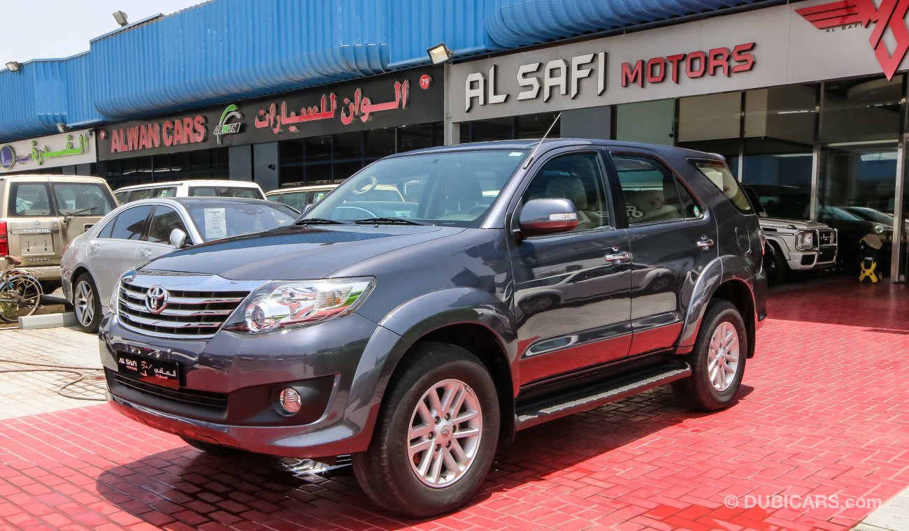 Toyota Fortuner SR5