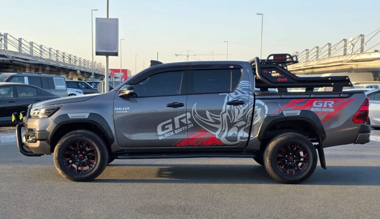 Toyota Hilux DOUBLE CABIN | RHD | 2021 | 2.8L DIESEL ENGINE | AUTOMATIC TRANSMISSION | NUDGE BAR