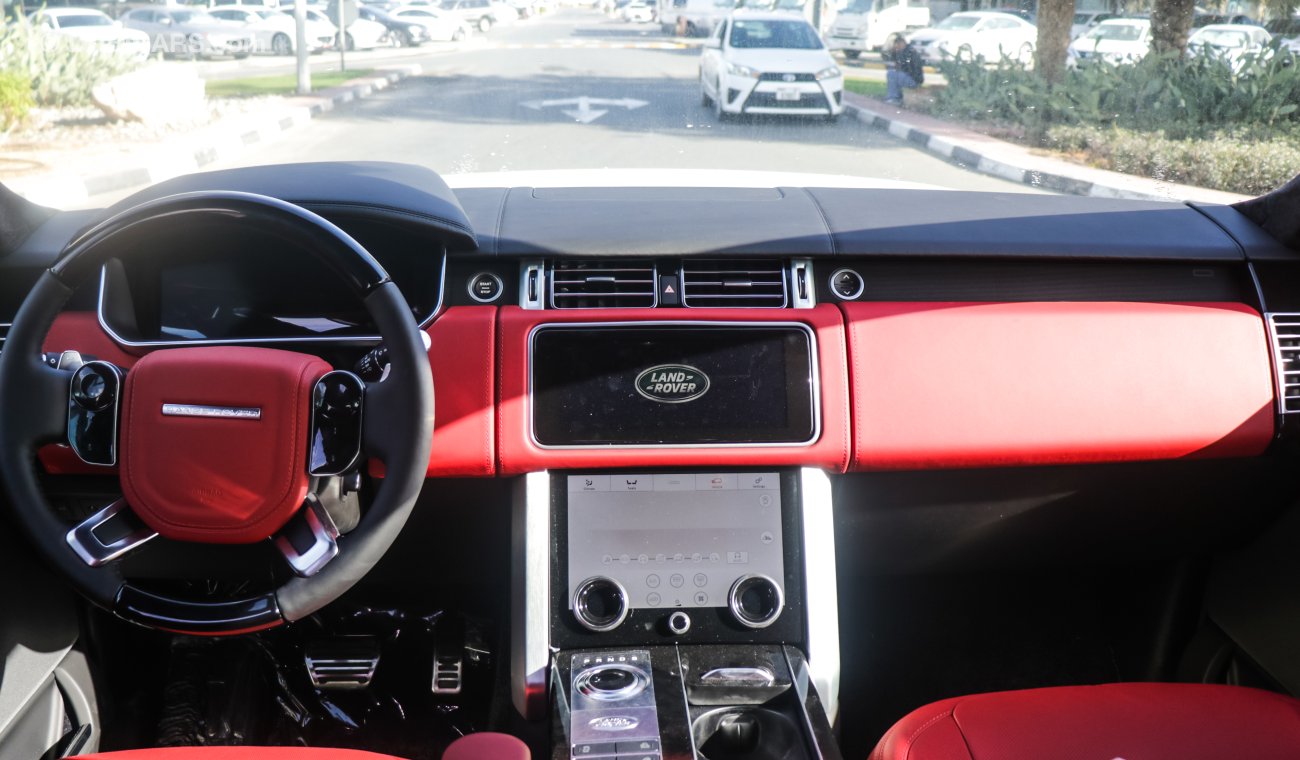 Land Rover Range Rover full options 3DVD (BLACK EDITION) 2020 include costumes