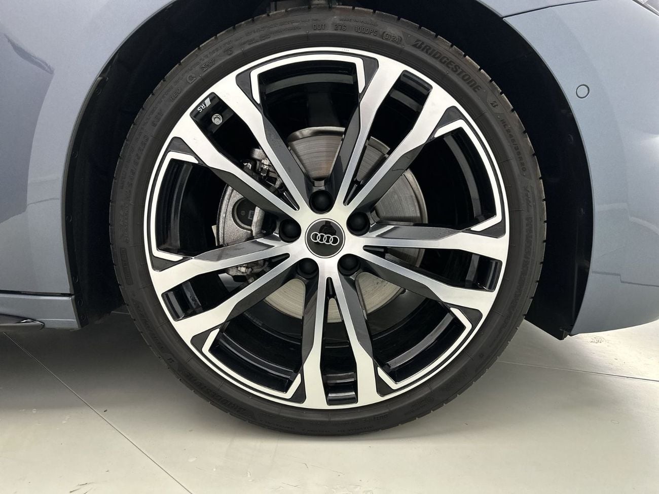 أودي A5 Sedan TFSI 204hp (Ref# 24296)