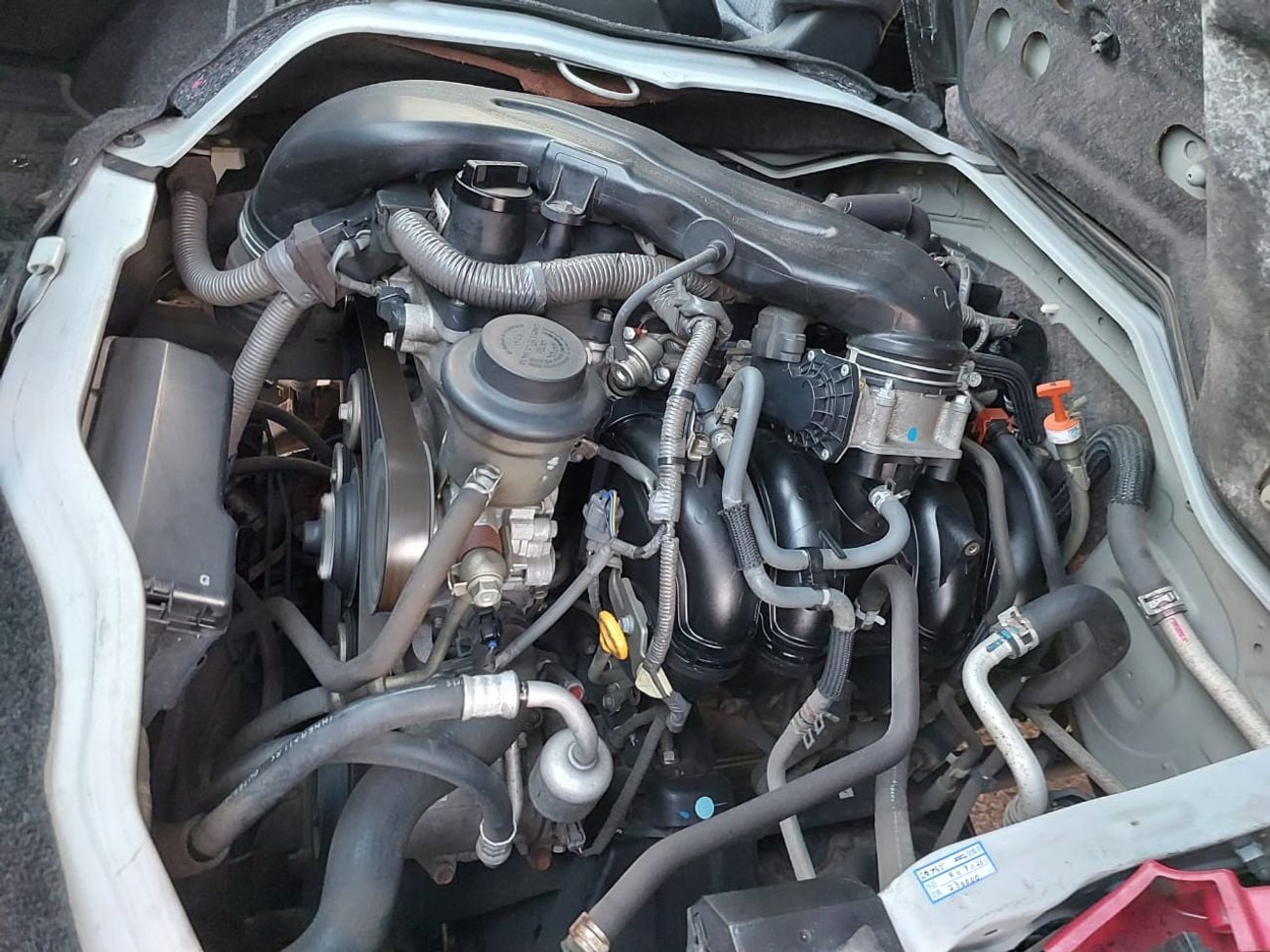 Toyota Hiace TOYOTA HIACE COMMUTER VAN RHD 2012 MODEL 2.7 L PETROL AUTOMATIC(PM05079)