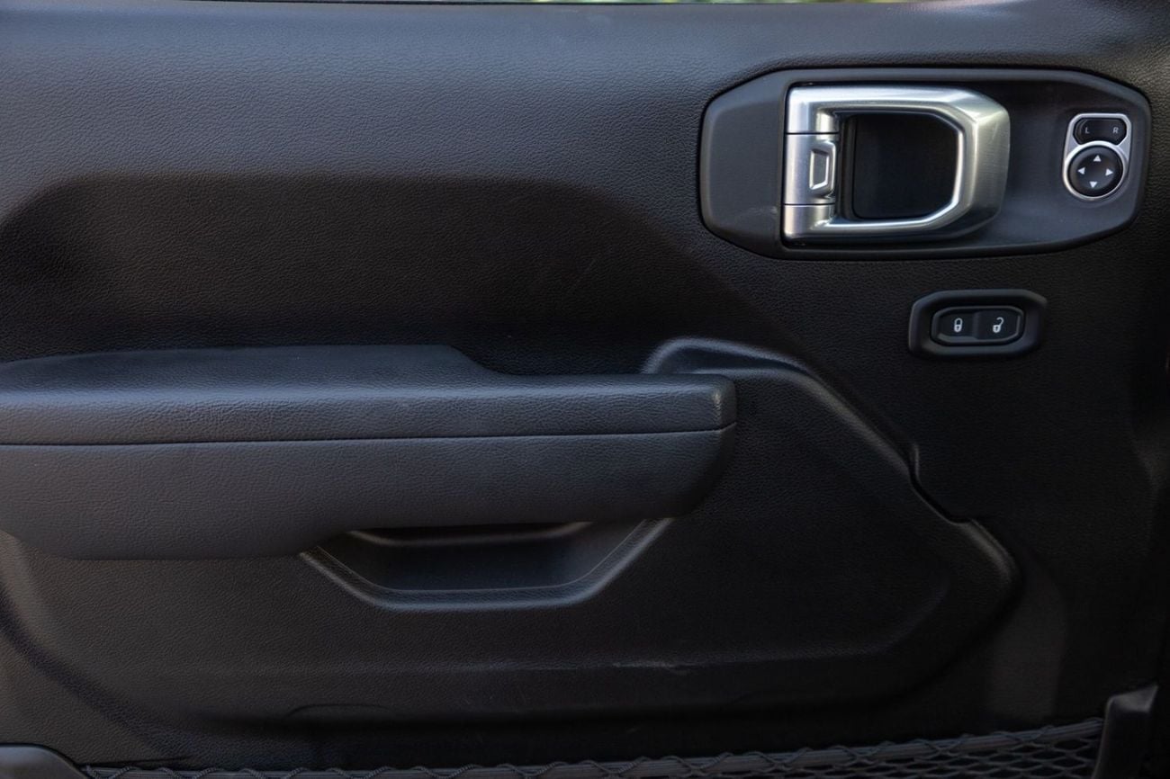 Jeep Wrangler Jeep Wrangler Sport (LOW MILEAGE) 2025 GCC | Agency Warranty | Service Contract
