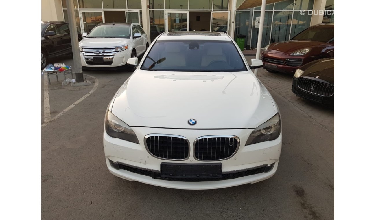 BMW 750Li model 2009 GCC full service full option bno need any maintenance