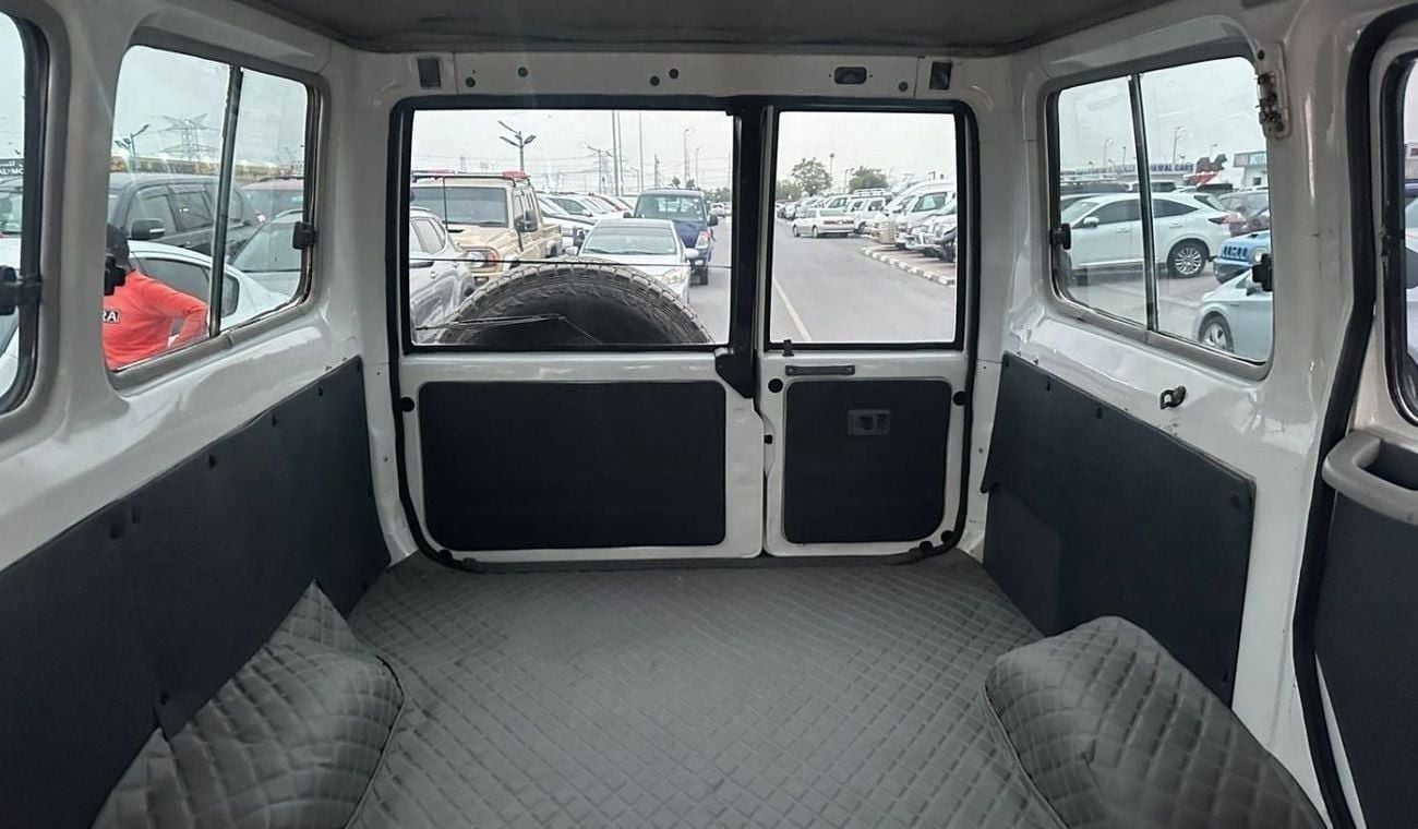 تويوتا لاند كروزر 70 RHD DIESEL V8 MANUAL