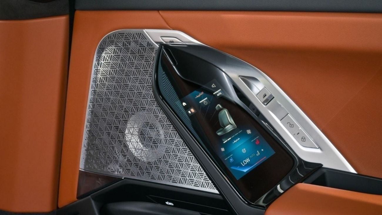 BMW 740Li BMW 740i Sedan - Black - 2024 Excellent Condition with 5 Years Dealer Warranty and Service