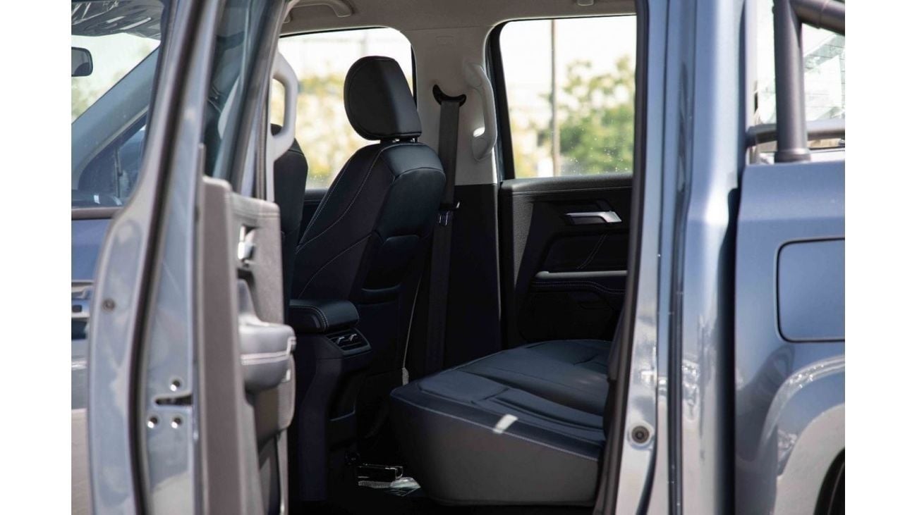 JMC Grand Avenue 2024 JMC Grand Avenue 2.3 DV 4X4 - Cosmic Blue inside Black | Export Only