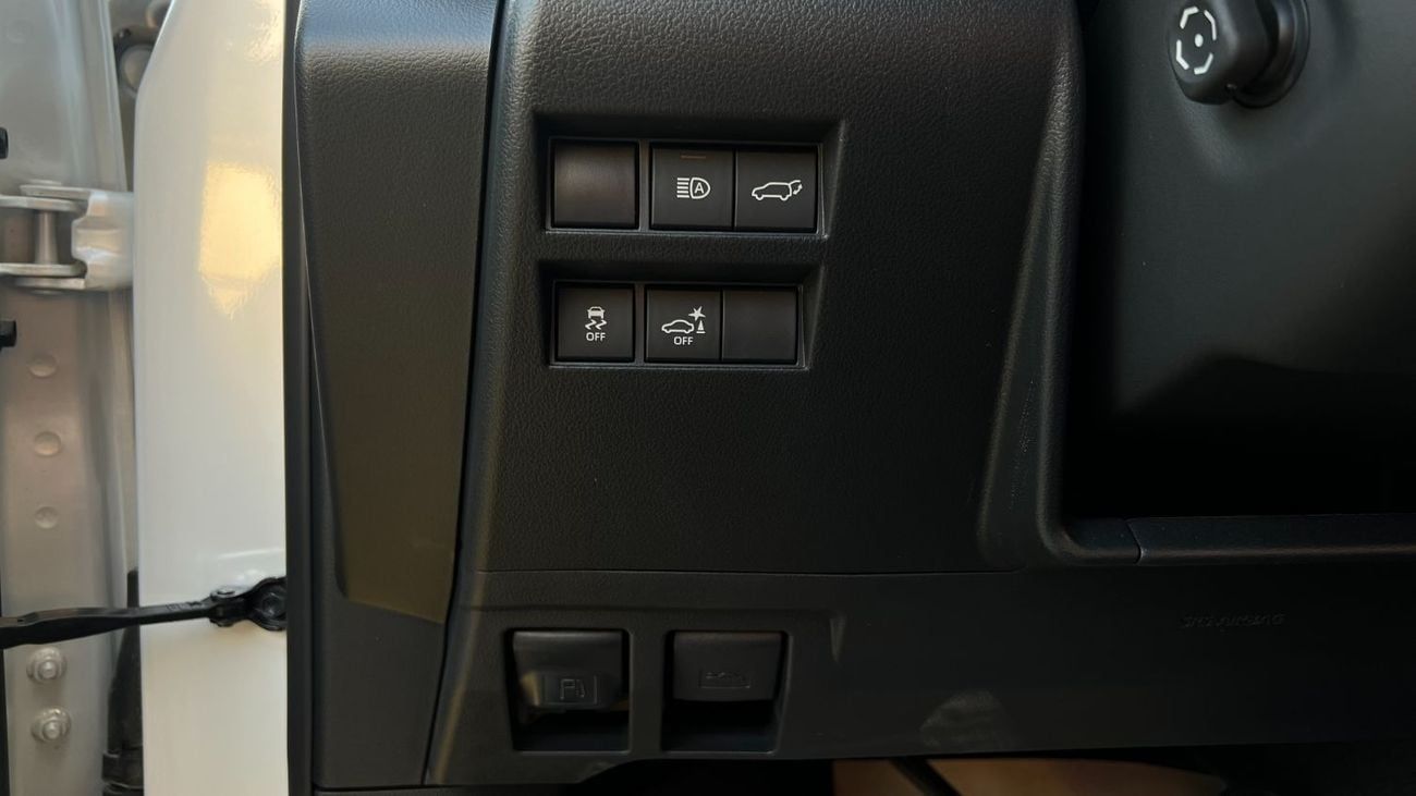 تويوتا لاند كروزر TOYOTA LAND CRUISER VXS 3.5TWIN TURBO HYBRID 2025 BRAND NEW