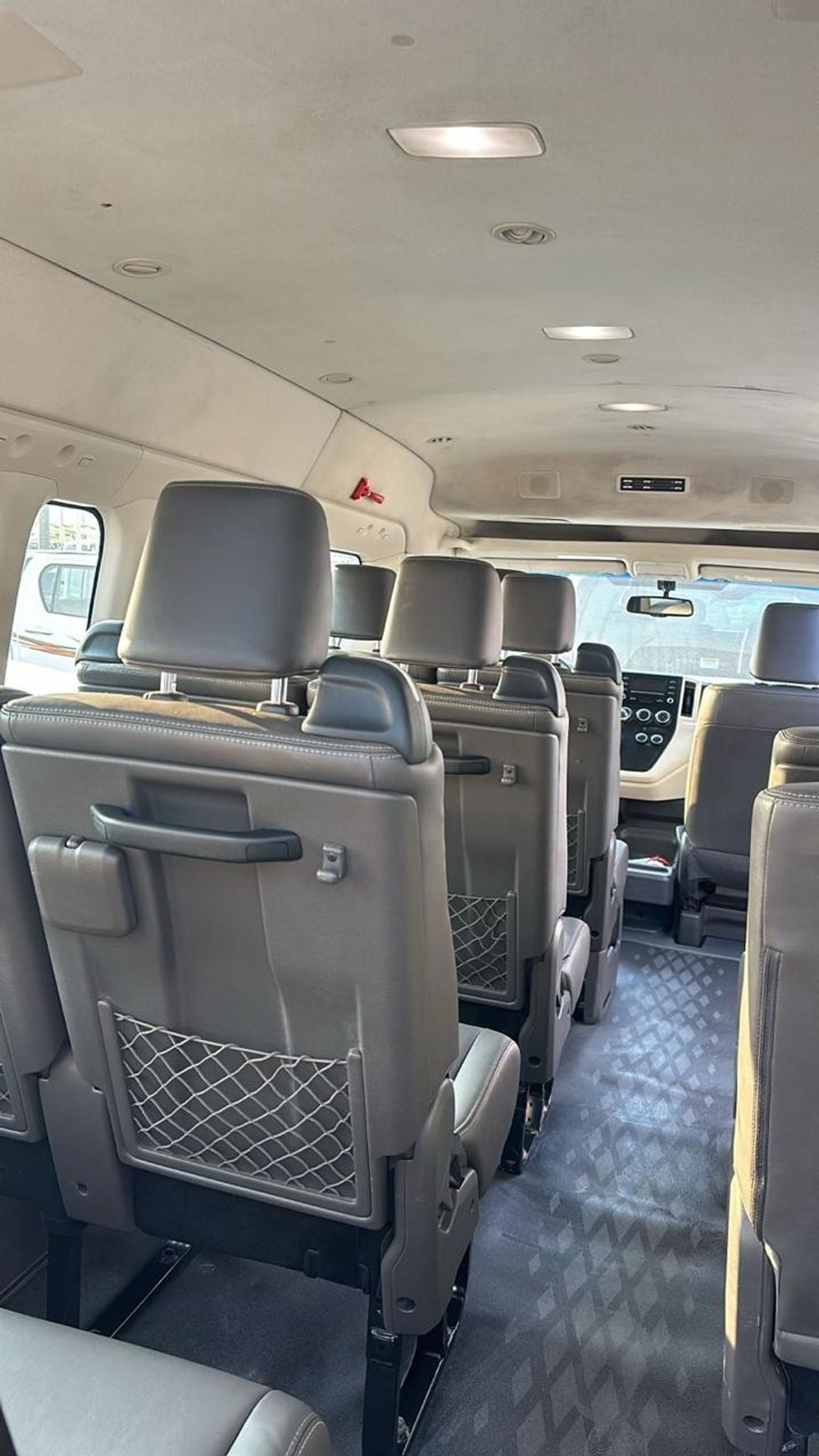 Toyota Hiace DLS - STD ROOF Diesel Engine ,2.8 Liter ,Left Hand Drive ,Automatic