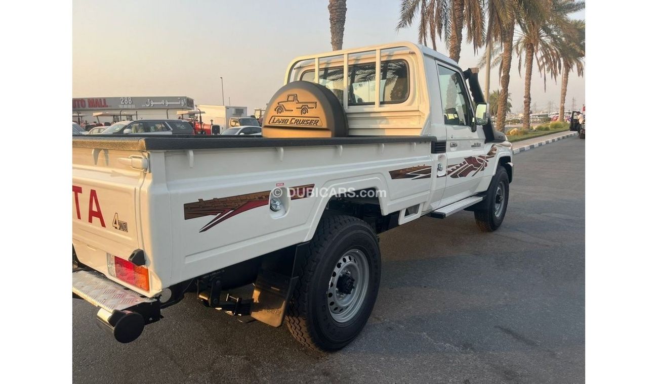 Toyota Land Cruiser Pick Up Toyota_Land_Cruiser_Pick_Up_4.5L_Single_Cabin_Diesel_M/T_2023
