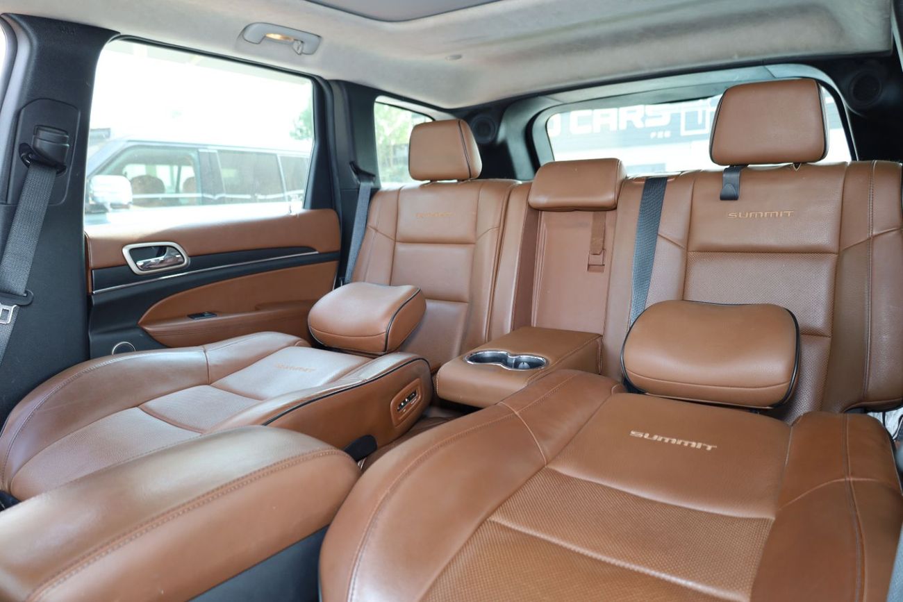 جيب جراند واجونير Low mileage, GCC Specs, very clean condition