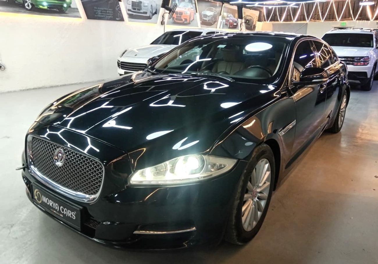 جاكوار XJ LUXURY LWB (LWB) - GCC Specs - Pristine Condition
