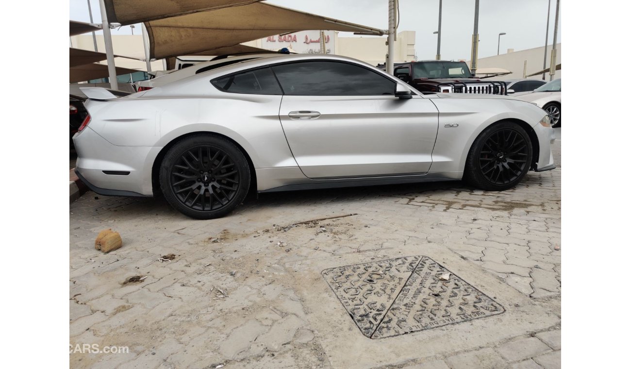 Ford Mustang GT