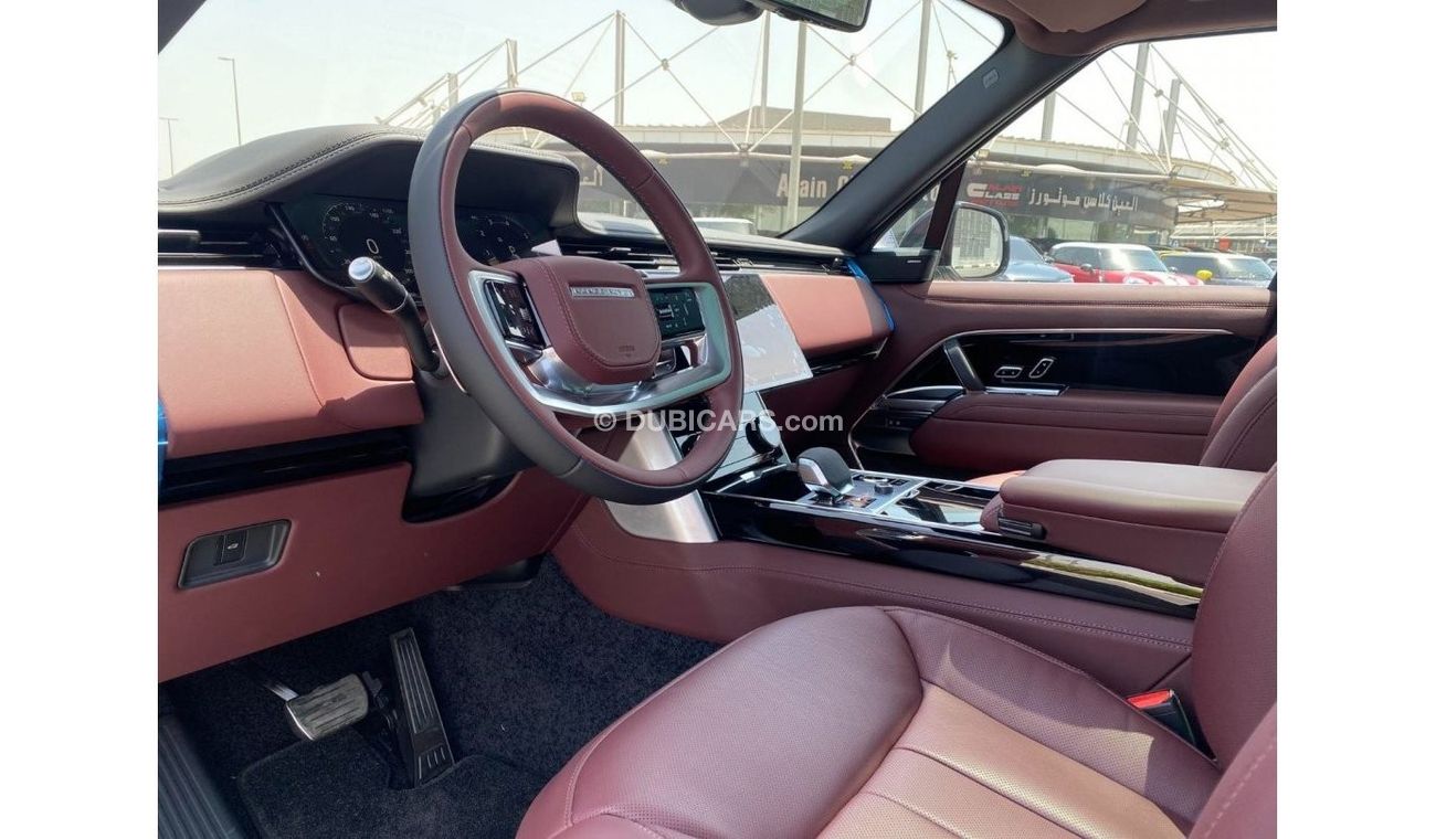 Land Rover Range Rover GCC SPECC UNDER WARRANTY AND SERVICE CONTRACT