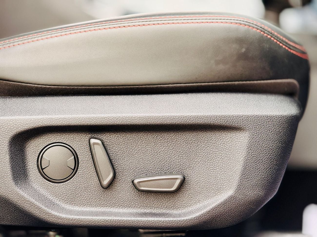 فورد رينجر رابتور Ford raptor 2024 19000km Petro RHD grey colour