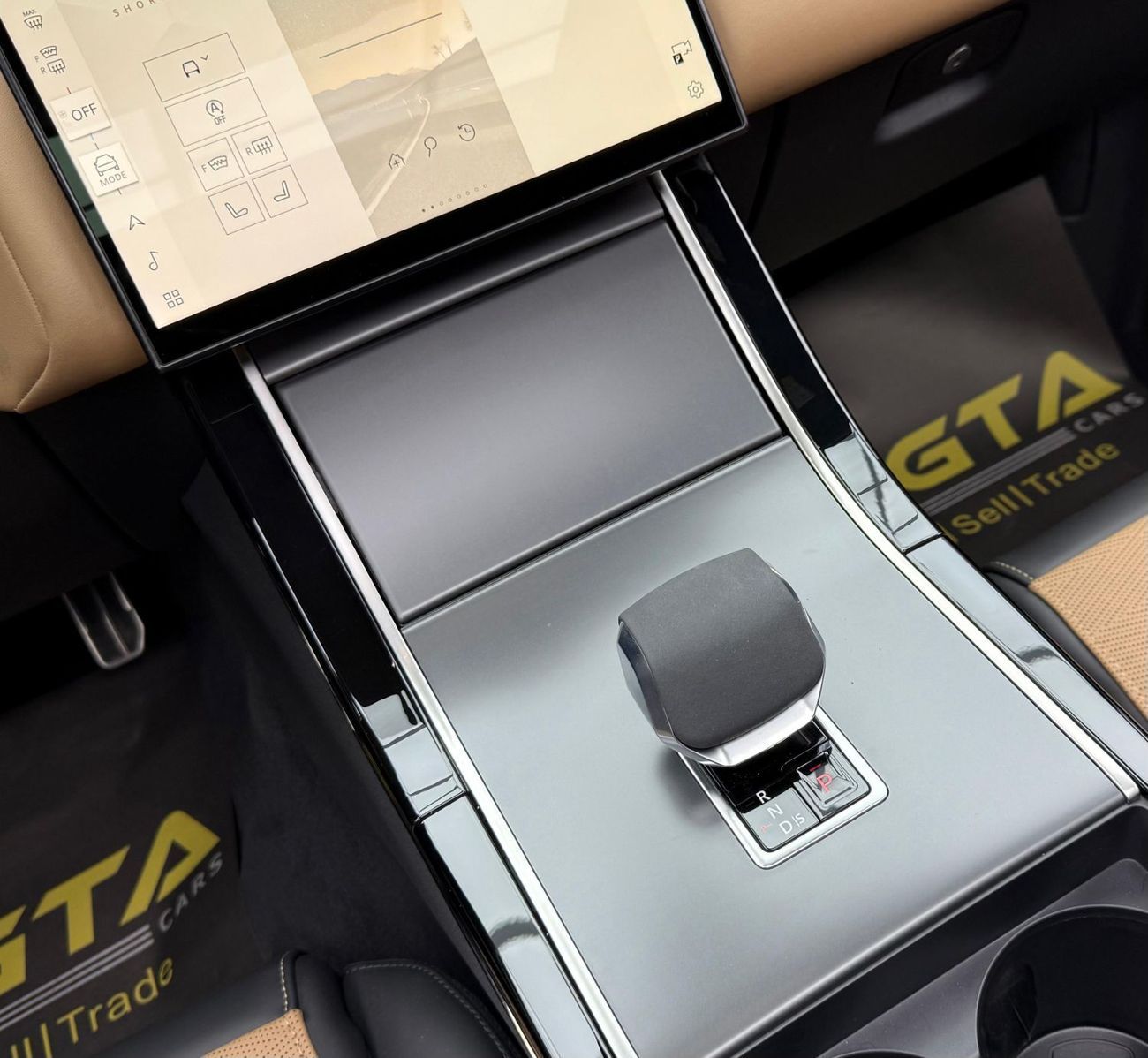 لاند روفر رينج روفر فيلار 2024 Range Rover Velar HSE P400, Warranty, Very Low Km, Fully Loaded, Excellent Condition, Korean