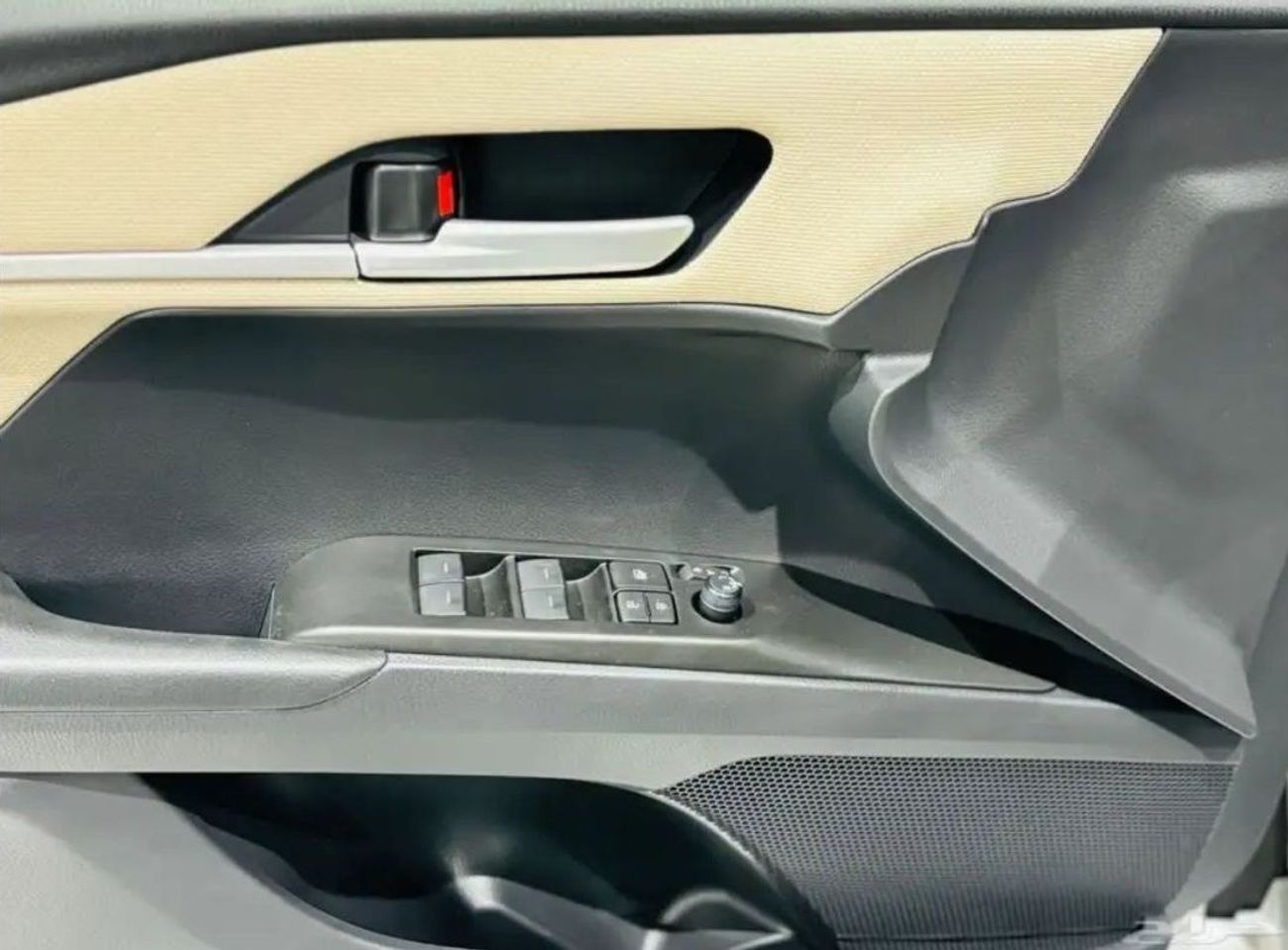 Toyota Camry 2.5L HYBRID 2024 GCC