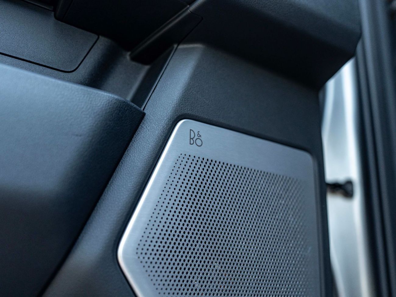 Ford F 150 Tremor AED 3,774 PM • F-150 TREMOR CREW LUXURY • ONLY 7,600 KMS • FORD WARRANTY AND SERVICE PLAN UNTIL 2028