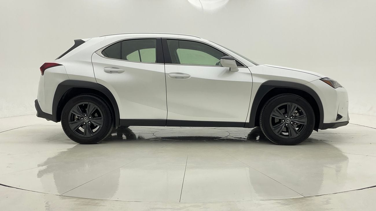 لكزس UX 200 F SPORT 2 | بدون دفعة مقدمة | اختبار القيادة في المنزل