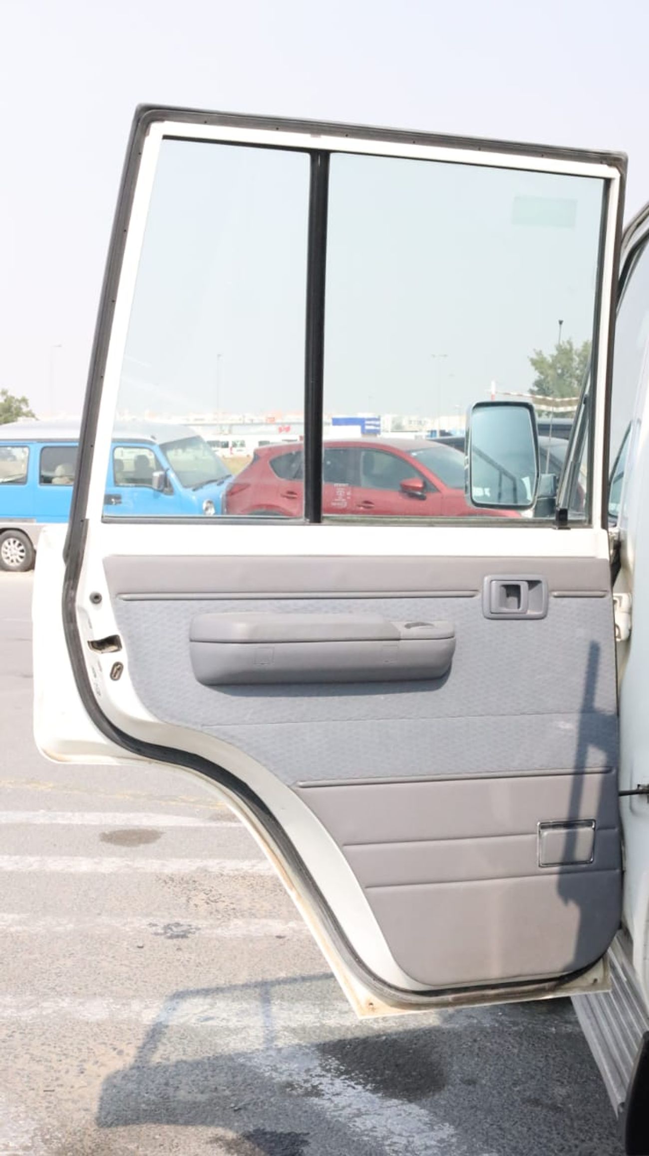 تويوتا لاند كروزر 70 Std 4.5L 4WD