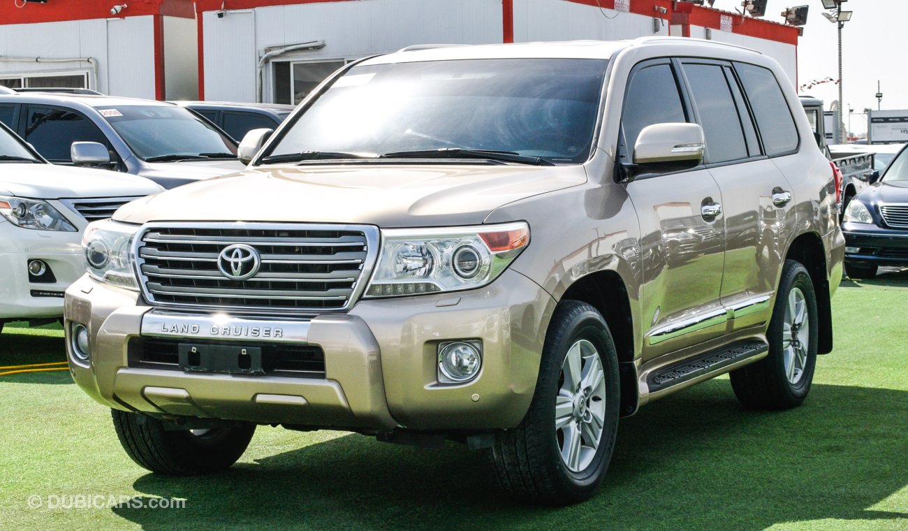 Toyota Land Cruiser VXR V8