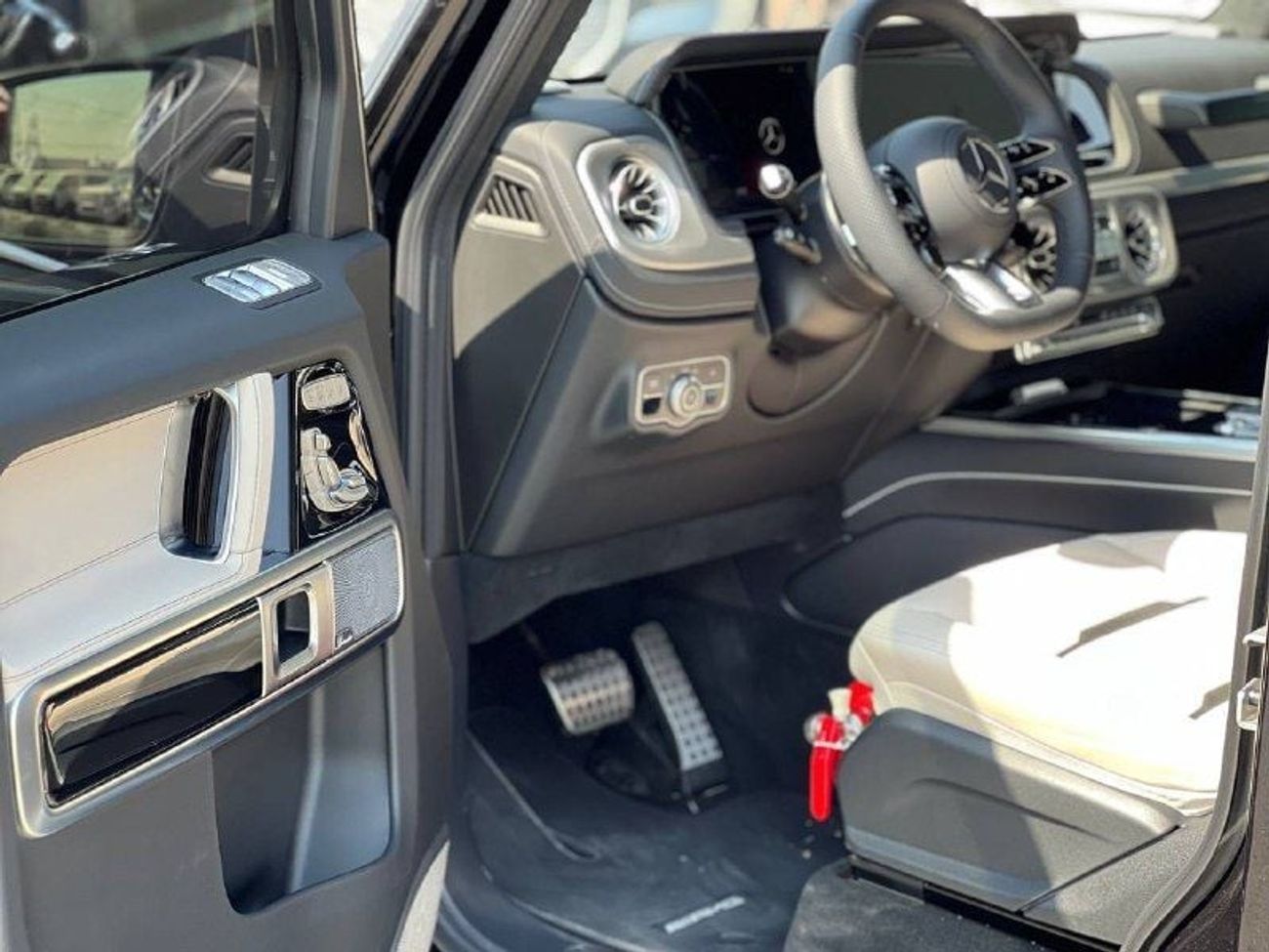 Mercedes-Benz G 63 AMG 4.0L V8 PTR A/T // 2025 // FULL OPTION WITH AMG KIT , 360 CAMERA // SPECIAL OFFER // BY FORMULA AUTO