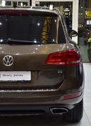 Volkswagen Touareg SEL EXCELLENT DEAL for our Volkswagen Touareg ( 2015 Model ) in Brown Color GCC Specs