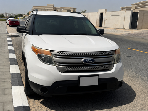 Ford Explorer BASE