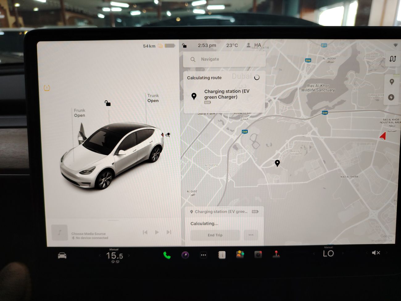 Tesla Model Y SUV 2023 0KM WITH 5% VAT + 3 YRS WARRANTY + FREE REGESTRATION