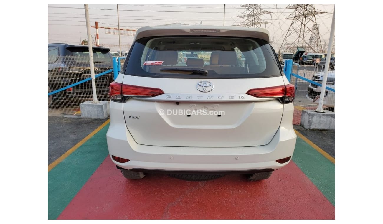 تويوتا فورتونر Toyota Fortuner GX A/T 4X2 2.7L V4 2022 MODEL WHITE COLOR