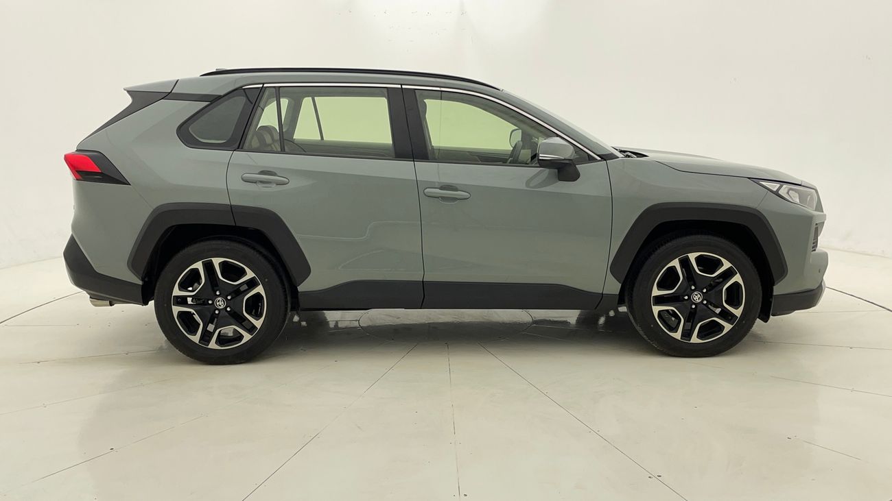 تويوتا راف ٤ ADVENTURE 2.5 | بدون دفعة مقدمة | اختبار القيادة في المنزل