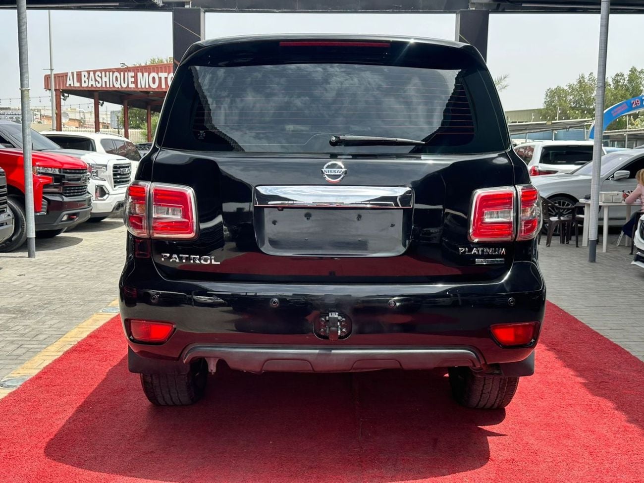 نيسان باترول 8 سلندر (V8) سعة 5.6 لتر (الماكينة الكبيرة 400)