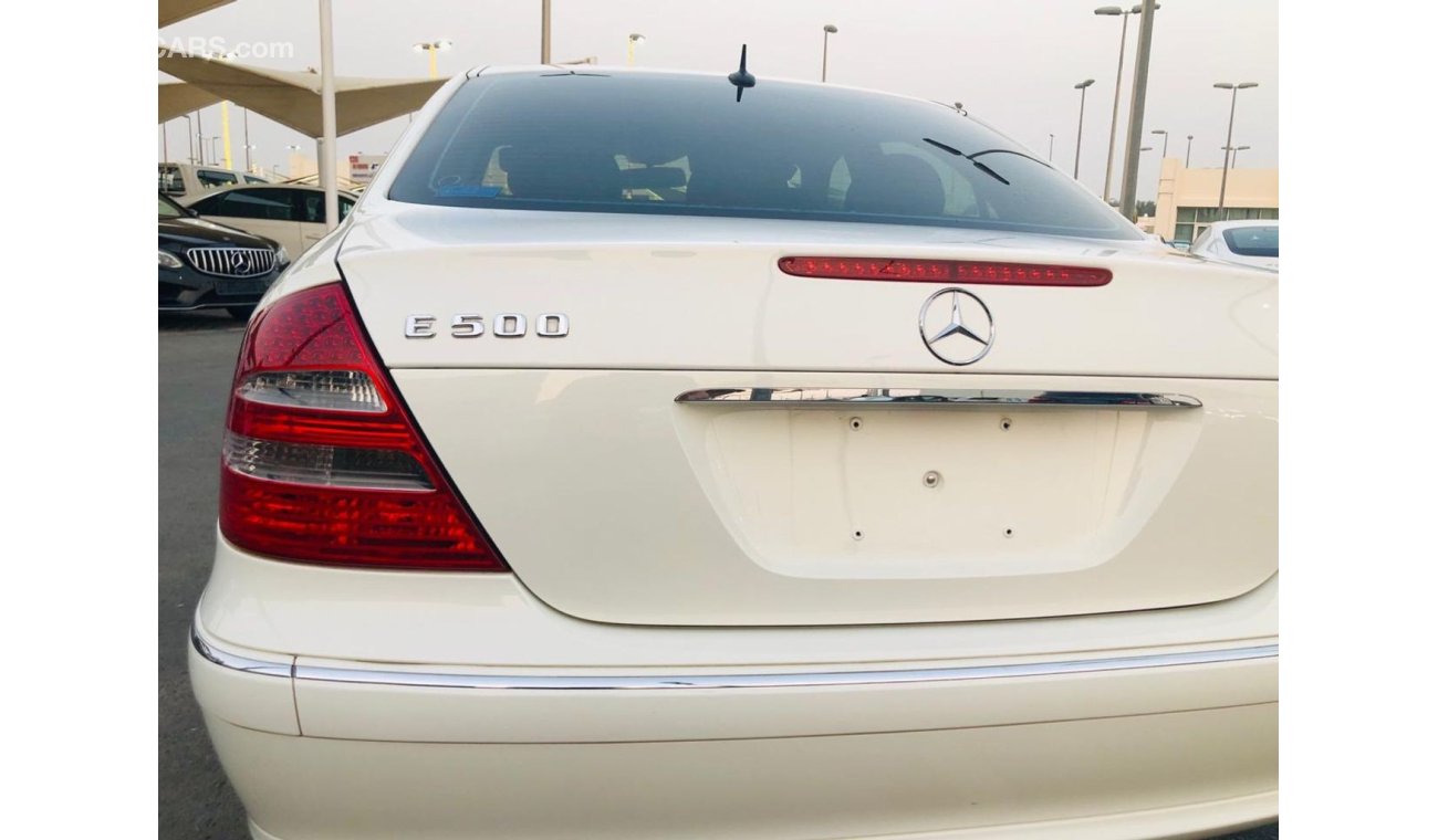 مرسيدس بنز E 500 موديل 2005 وارد اليابان حاله نظيفه جدا من الداخل والخارج فل مواصفات كراسي جلد ومثبت سرعه وتحكم كهربي