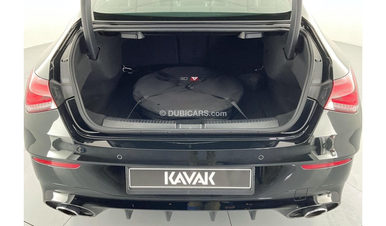 Mercedes-Benz CLA 35 AMG Premium +