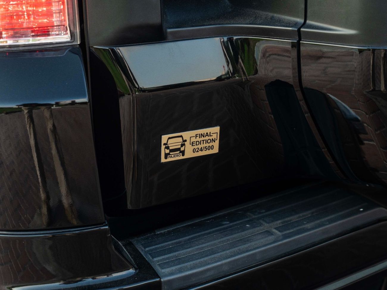 Mitsubishi Pajero AED 2,044 PM • 3.8L SIGNATURE - FINAL EDITION • BRAND NEW • OFFICIAL MITSUBISHI WARRANTY UNTIL 2027