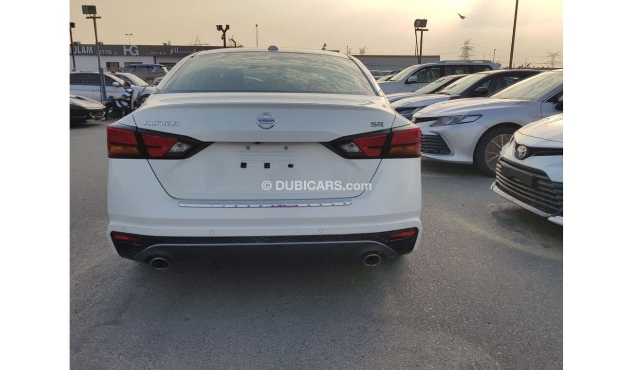 نيسان ألتيما 2022- Nissan Altima SR, 2.5L Petrol, Perfect Condition, Buy and drive